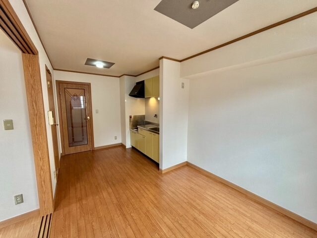 プリムローズ・コートの物件内観写真