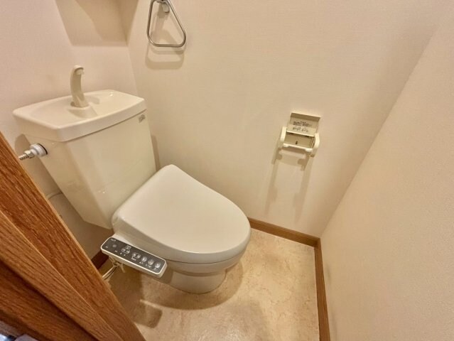 プリムローズ・コートの物件内観写真