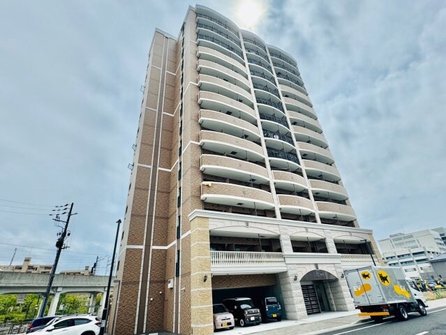 Luxe姫路の物件外観写真