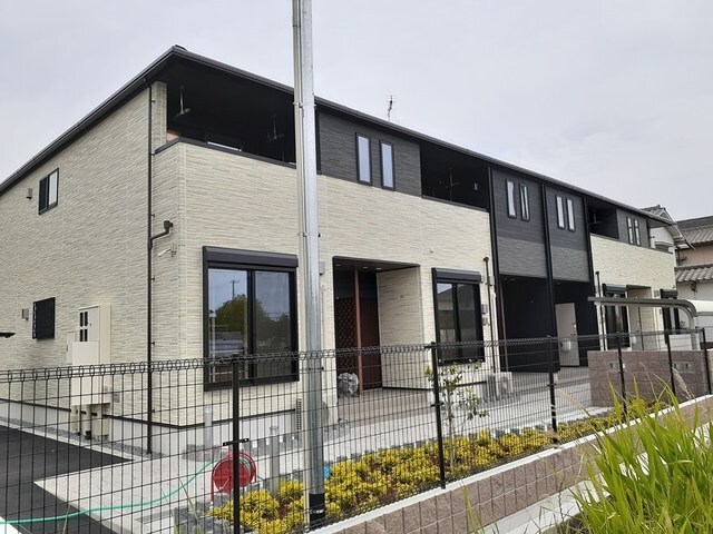 サニーレジデンスⅢの物件外観写真