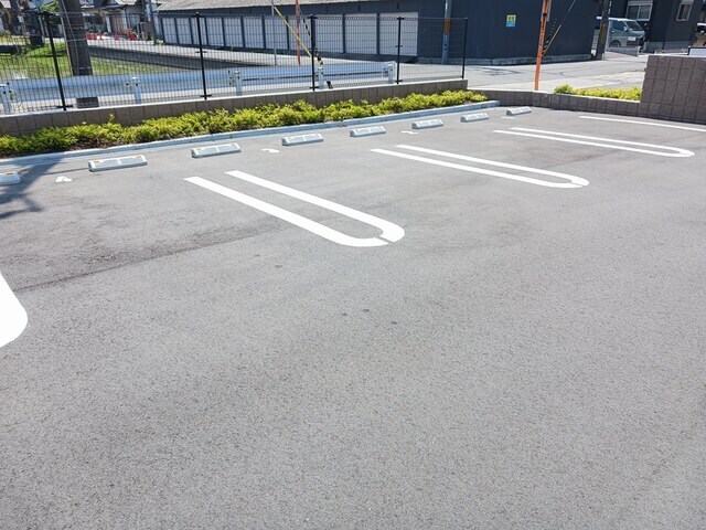 サニーレジデンスⅢの物件外観写真