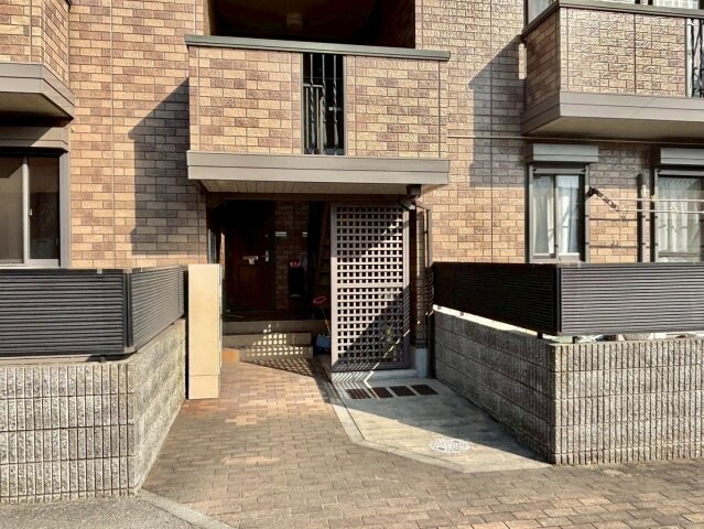 セリーヌヴィレッジＡ棟の物件外観写真