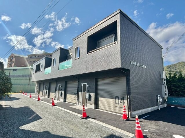 ガレージレガートの物件外観写真