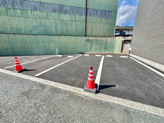 ガレージレガートの物件外観写真