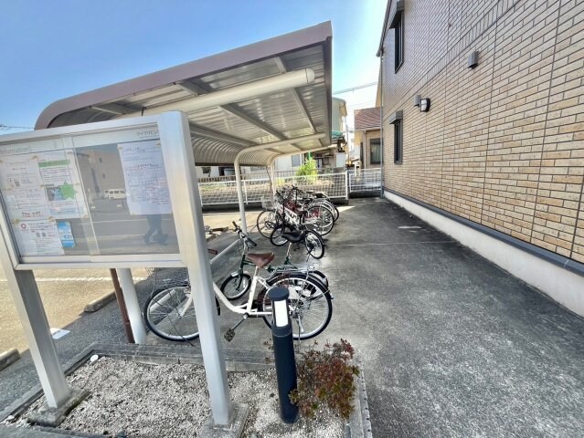 アゼリア大善の物件内観写真