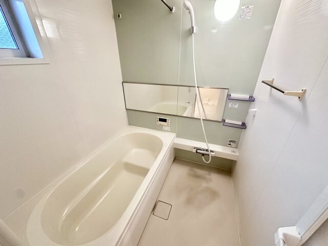 ジャルダン亀山の物件内観写真