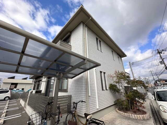 アルシオネ南条の物件外観写真