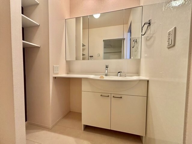 ベルメゾン荒川の物件内観写真