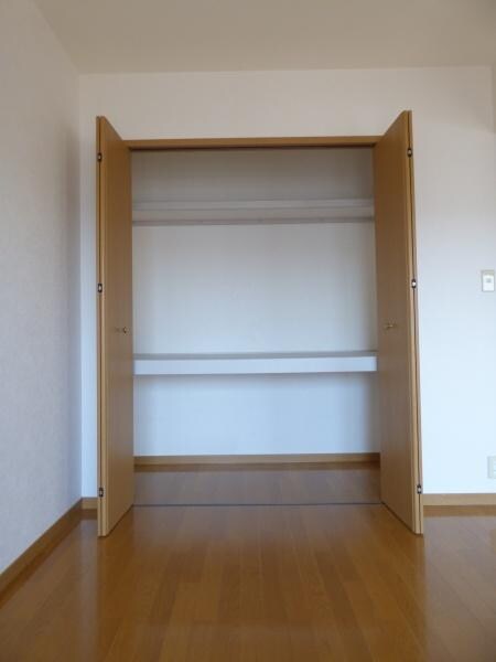 マリベール大在の物件内観写真