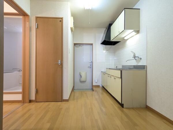 R-63番館の物件内観写真