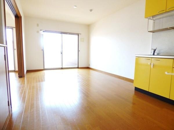 マリベール大在の物件内観写真