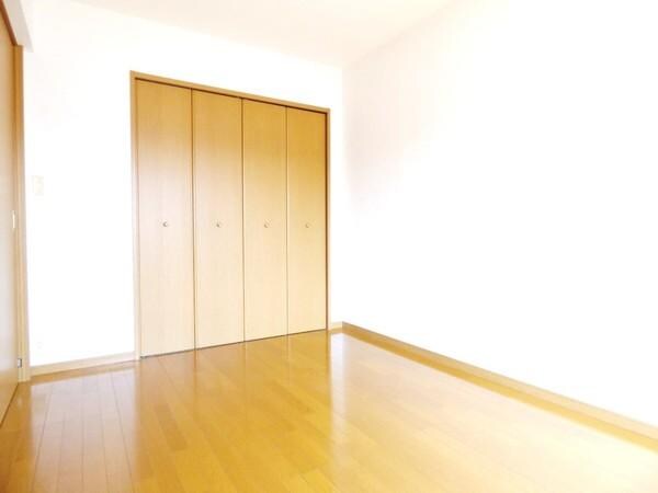 マリベール大在の物件内観写真