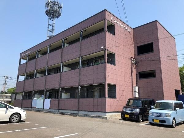 シャトルハウスⅡの物件外観写真