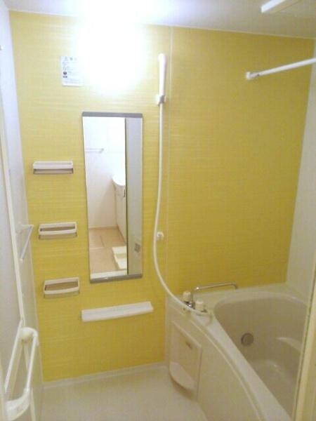 グレイスフル松露Ａの物件内観写真