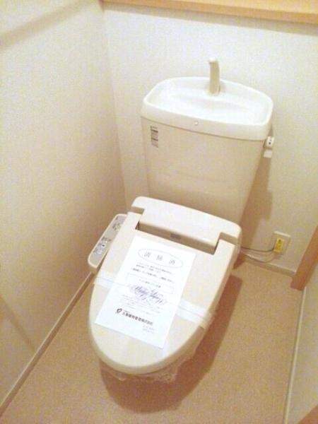 グレイスフル松露Ａの物件内観写真