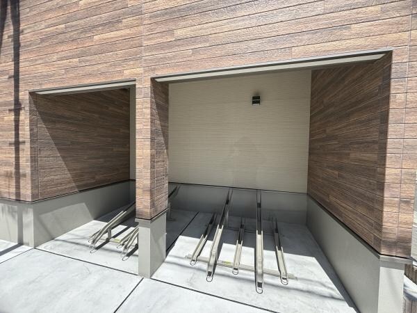 フジパレス堺浜寺石津　３番館の物件外観写真