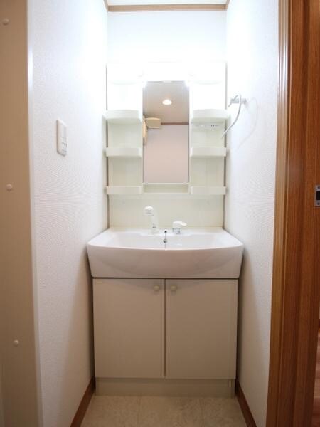 エスポアール泉の物件内観写真