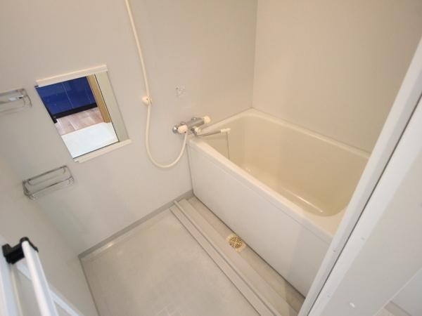 エスポアール泉の物件内観写真