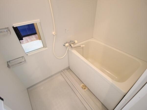 エスポアール泉の物件内観写真