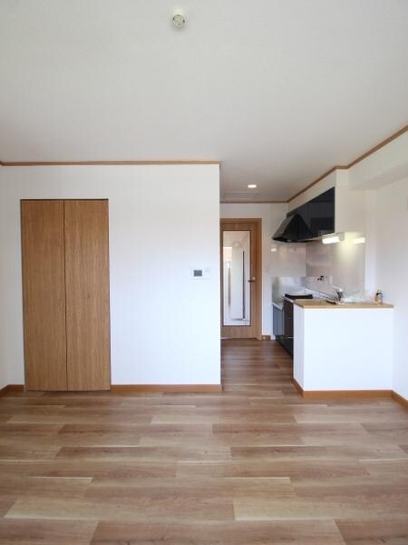 エスポアール泉の物件内観写真