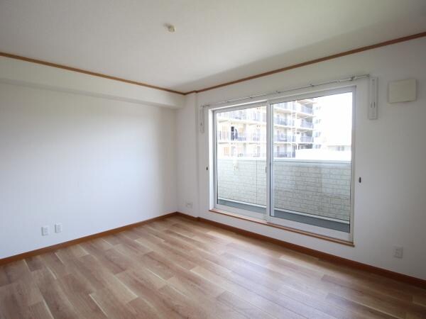 エスポアール泉の物件内観写真