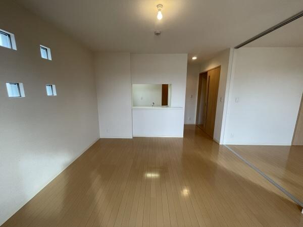シャーメゾン鈴の宮の物件内観写真