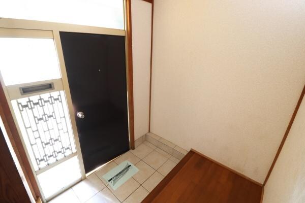 中高根貸家の物件内観写真