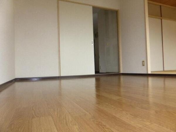 ホワイトハイツの物件内観写真