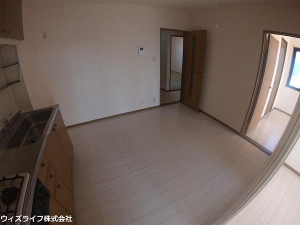 ウエストシティIIIの物件内観写真