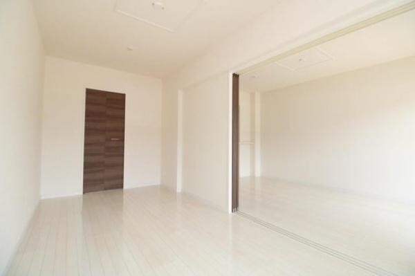 ローズマリーＢの物件内観写真