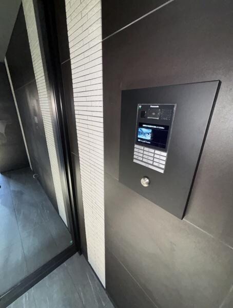 グランドロアール南巽の物件外観写真