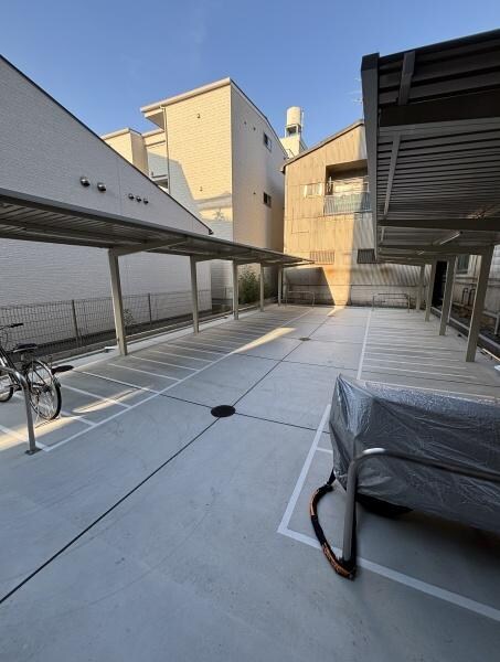 グランドロアール南巽の物件外観写真