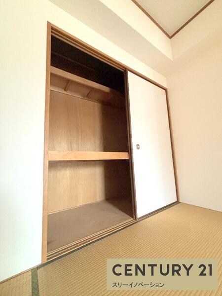 スリースター鶴町の物件内観写真