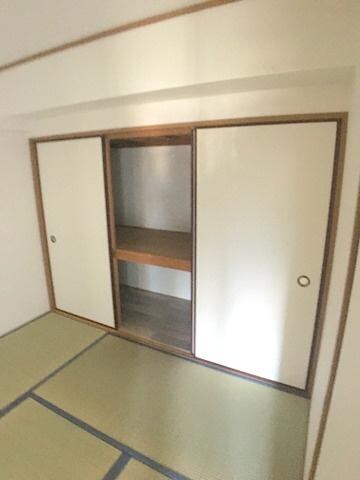 日商岩井泉尾マンションの物件内観写真