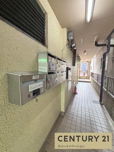 マンション忠岡の物件外観写真