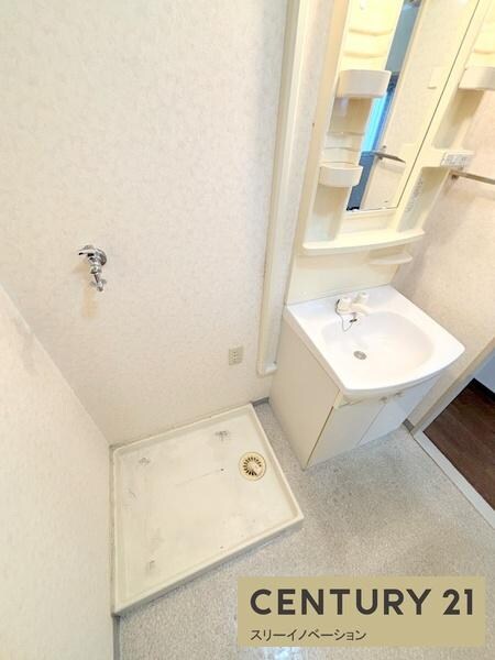 スリースター鶴町の物件内観写真