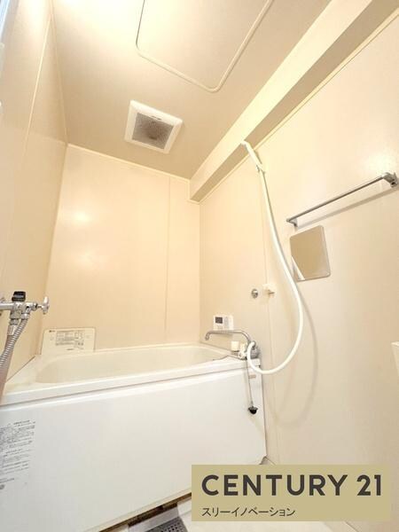 スリースター鶴町の物件内観写真