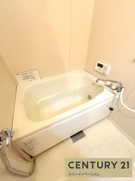 スリースター鶴町の物件内観写真