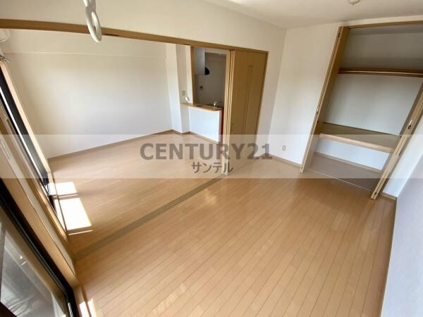 エメラルドマンションの物件内観写真