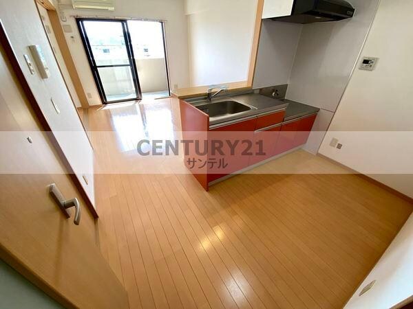 エメラルドマンションの物件内観写真