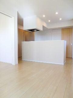 サンパティーク阿波岐原の物件内観写真