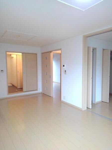 プリムローズの物件内観写真
