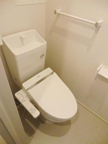 サンパティーク阿波岐原の物件内観写真