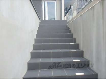 モダンアパートメント枚方岡山手の物件内観写真