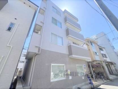 エルペキーニョの物件外観写真