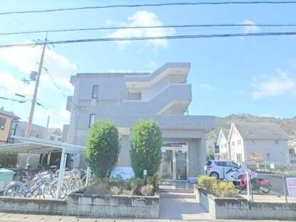 シャン・ド・フルールの物件外観写真