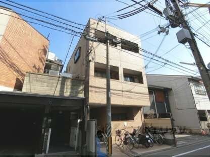 エクシード五条の物件外観写真