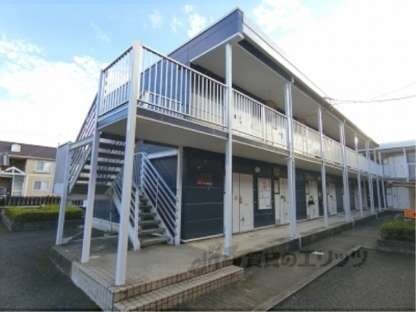 レオパレスツインズの物件外観写真