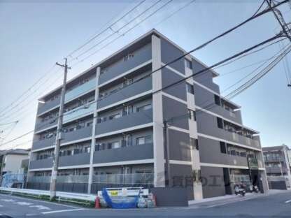 カーサ・フェリーチェ桂の物件外観写真