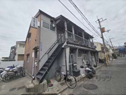 西川第二住宅の物件外観写真